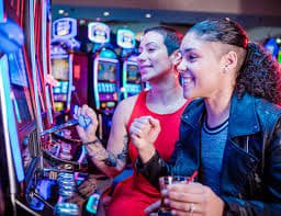 Betting round progression in Teen Patti
